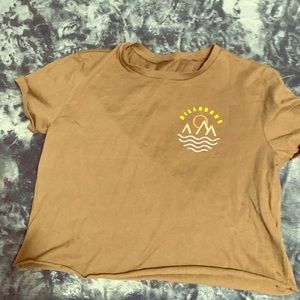 great cropped billabong shirt :)